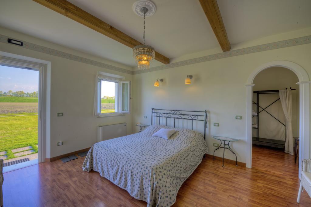 B&B Corte Bertoia Сан-Сиро Номер фото